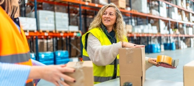 Choose the right carton for your shipping needs