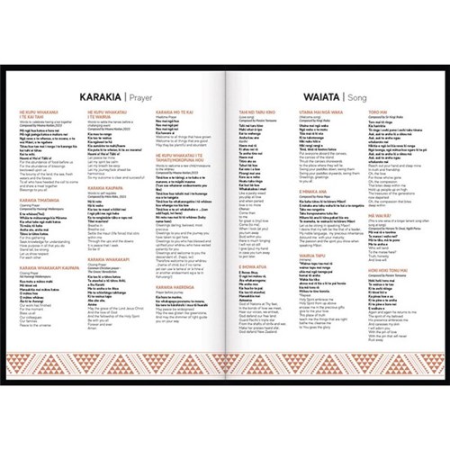 Tuhi A51 Bilingual Diary A5 Day Per Page Rataka 2027 Taniko