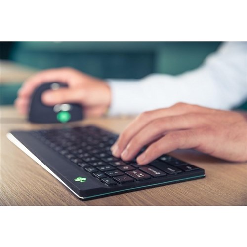 R-Go Bluetooth Keyboard and 3 In 1 Right Hand Mouse Medium Desktop Set